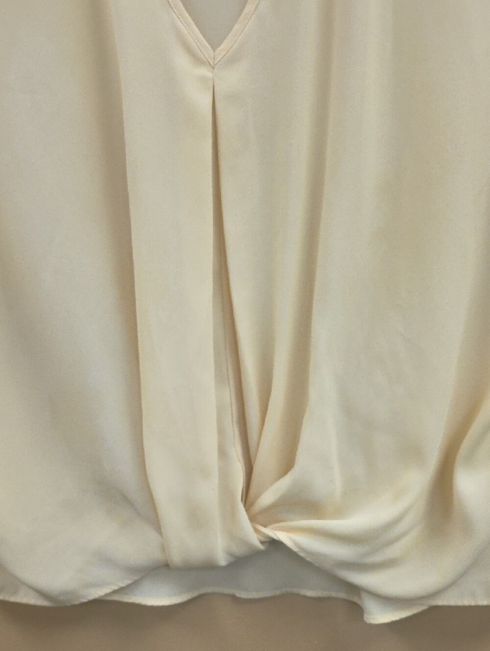 Cato Pale Yellow V-Neck Twist Front Blouse - Picture 4 of 4